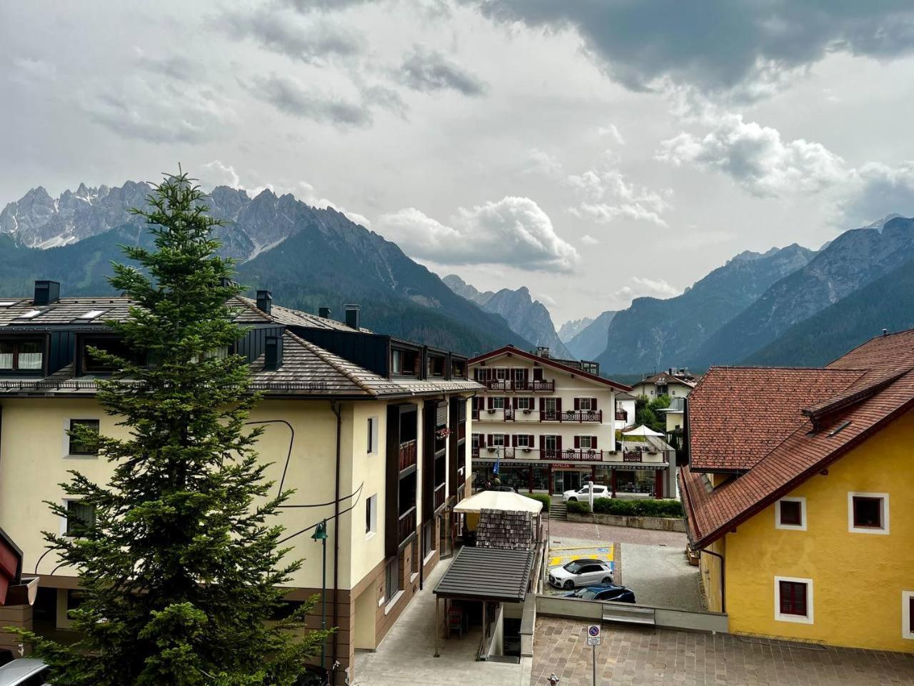 Stroblhof Toblach-Dobbiaco Eksteriør billede