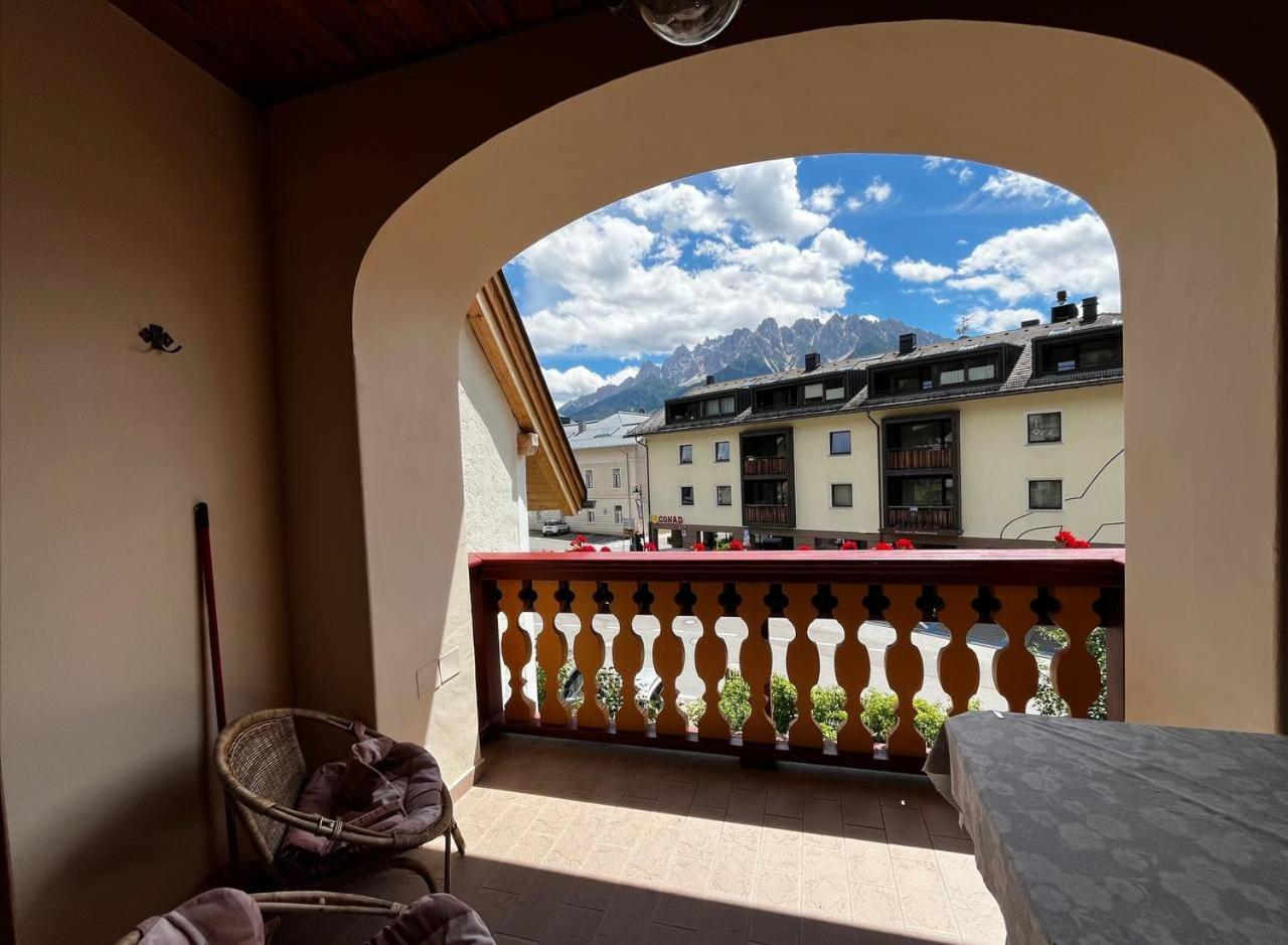 Stroblhof Toblach-Dobbiaco Eksteriør billede